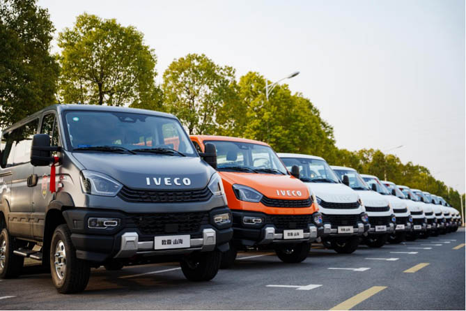 从烟火气的人生到探秘无人区，依维柯欧霸·山海是不变的选择