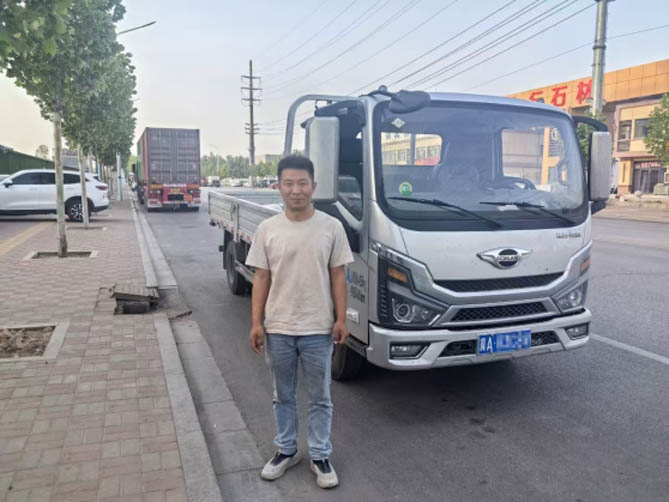 领航大G-LNG轻卡试用实录 TA如何帮卡友破解运营困境