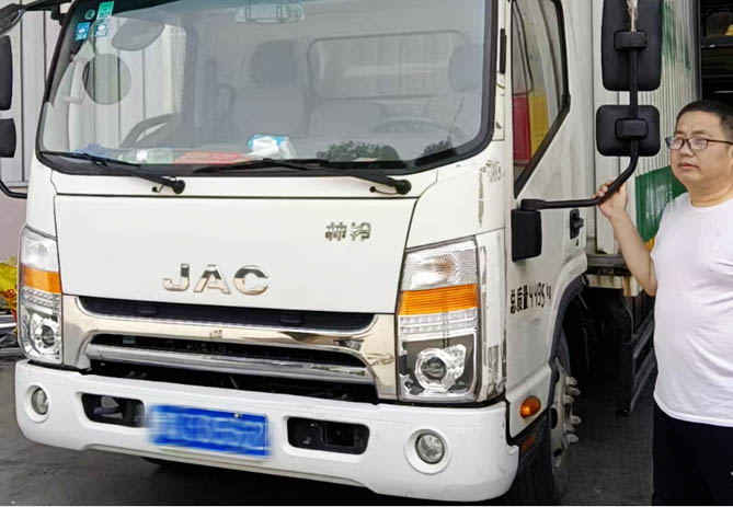 【周六有老友】江淮1卡帅铃携手驻马店闫先生，高效配送护民生