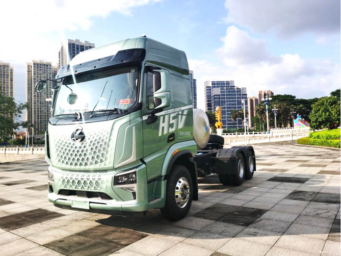 国四置换至高省11万！乘龙H5V创富版LNG牵引车重磅来袭