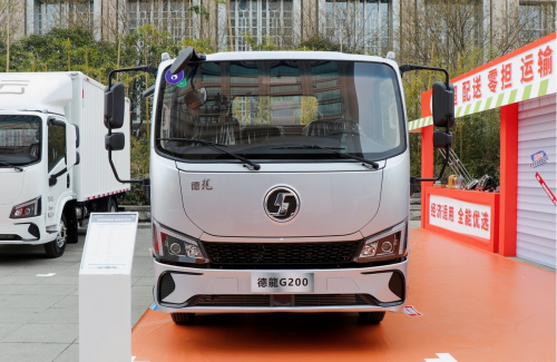 1000转扭矩领先49Nm！ 陕汽德龍G200全场景运输“劲”无止境