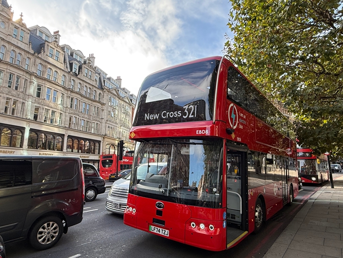 同比增长45%，比亚迪新能源客车获2025上半年出口冠军