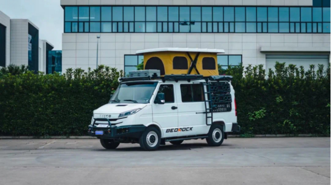 从城市蒸笼到山间清风：驾着得意宿营车，来一次说走就走的避暑之旅