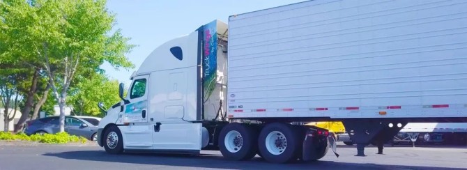 如何通过空气动力学提升重型卡车燃油效率