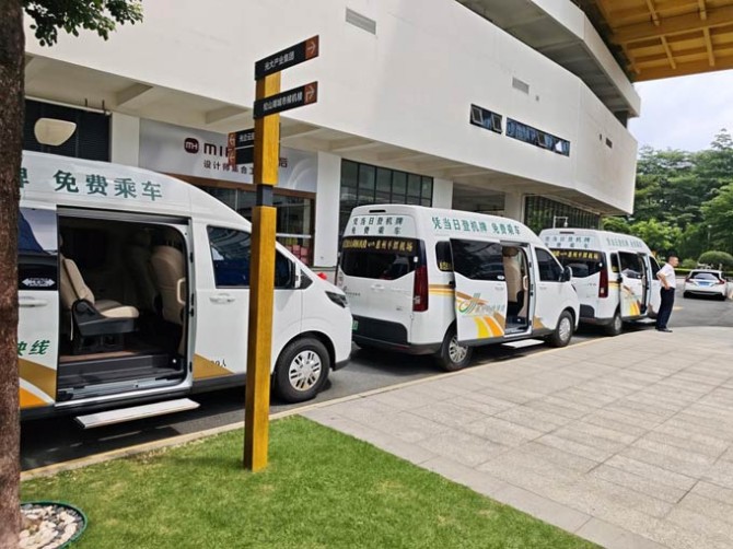 依维柯聚星纯电动车，每公里7分钱解锁客运降本密码